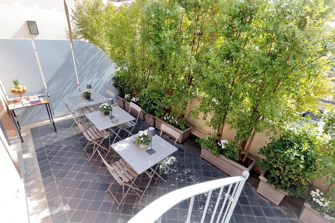 Rarity Suites Rome Guest house