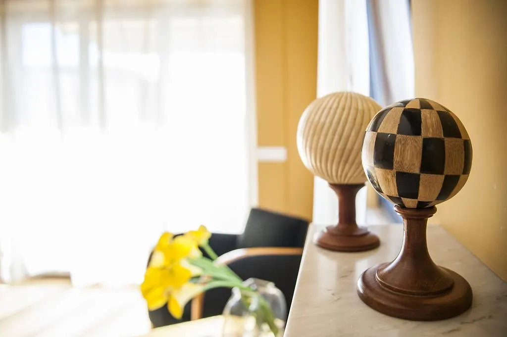 Rarity Suites Rome 2*,