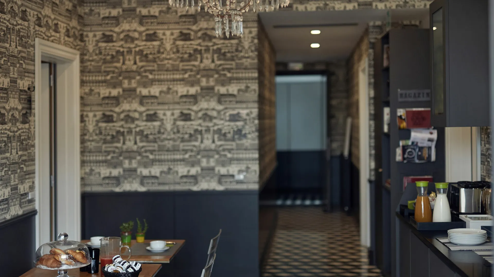 Rarity Suites Rome 2*,  Italy